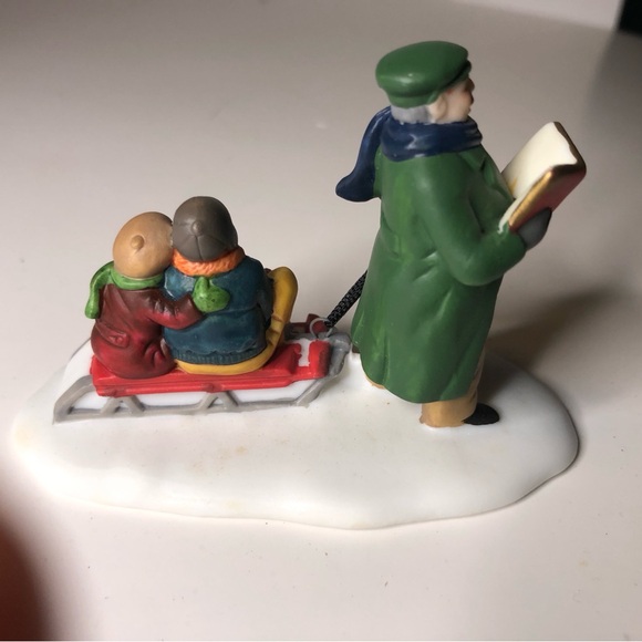 Department 56 Dickens Village – Figurines (lot of 12)  - $60 - Picture 12 of 16